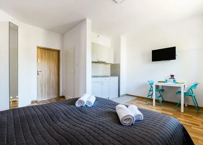 Art Apartments