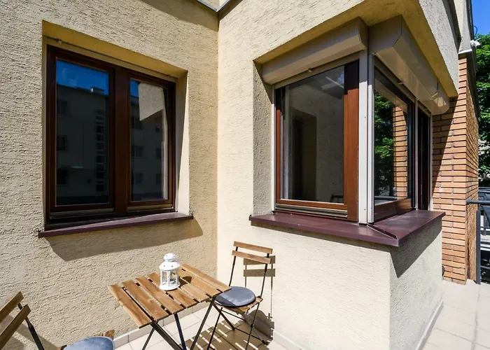 Art Apartments